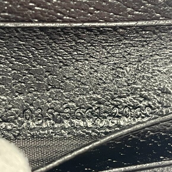 Gucci Black Leather Compact Wallet w/ Silver-tone Hardware - Preowned - Picture 14 of 14